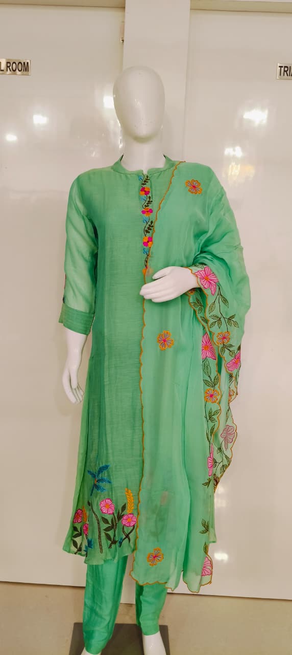 MUL CHANDERI KURTHI SET PARROT GREEN