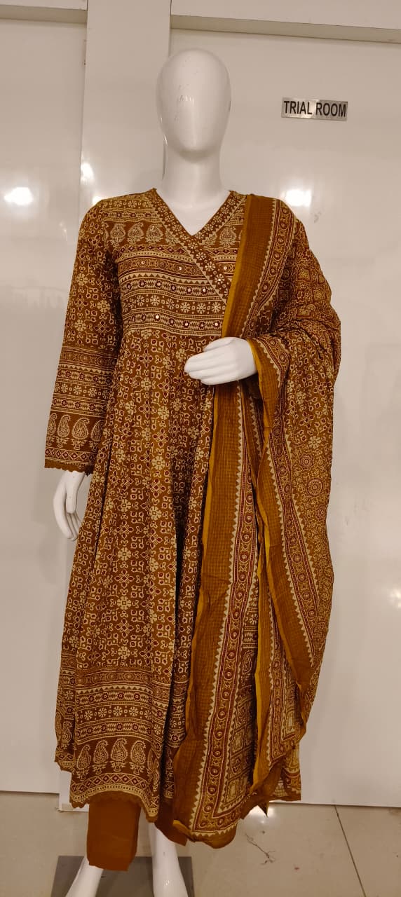 ANARKALI KURTHI SET