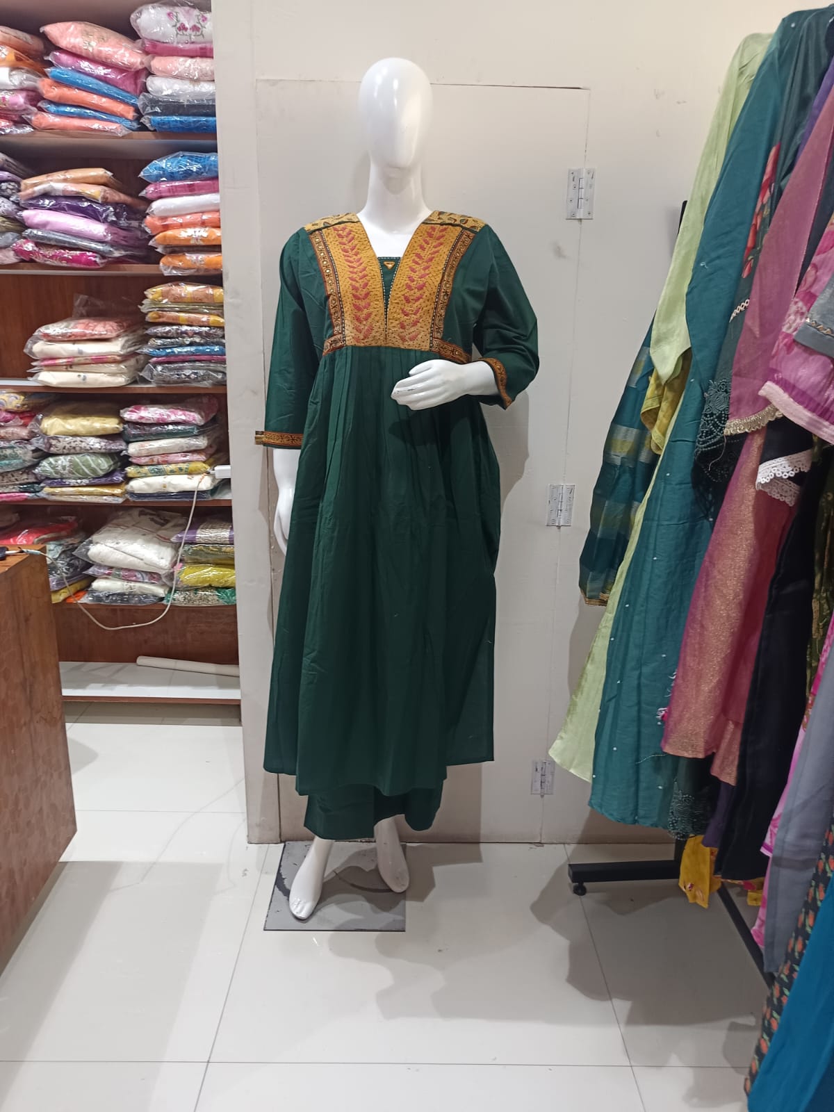 KURTHI SET