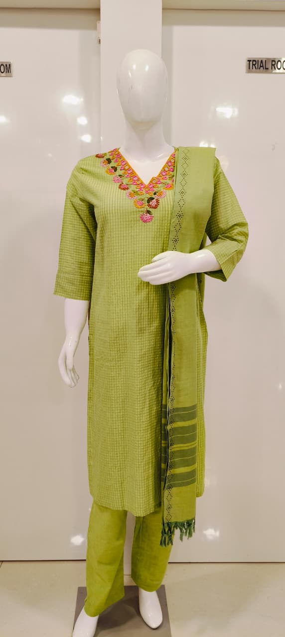 Kurthi M