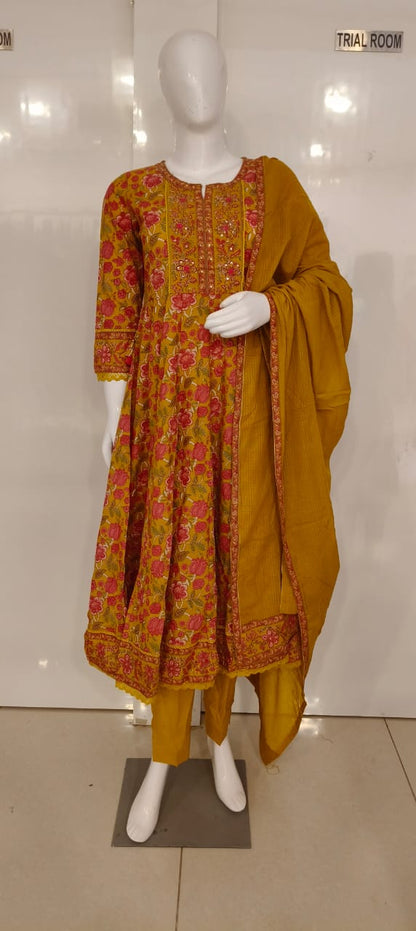 ANARKALI KURTHI SET