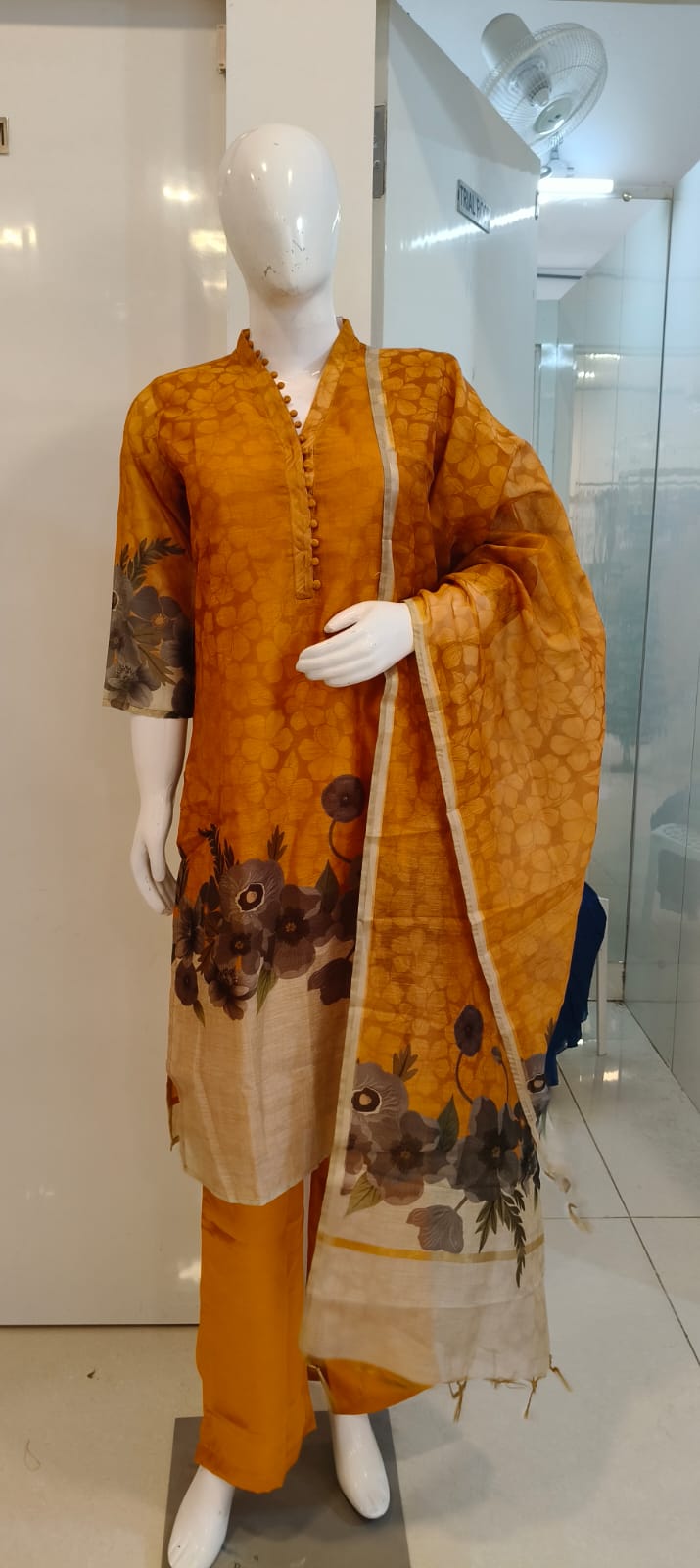 CHANDERI