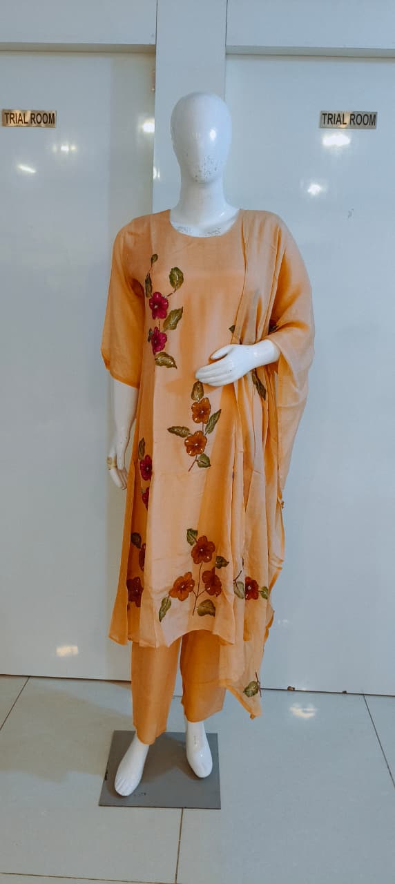 PARTYWEAR KURTHI SET