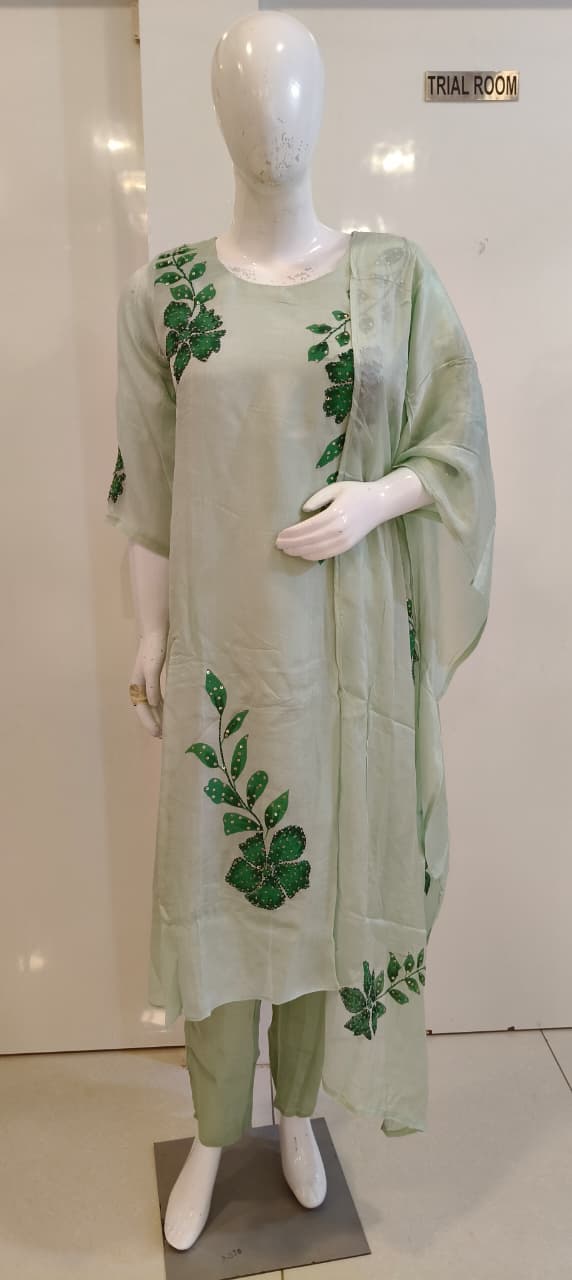 PARTYWEAR KURTHI SET